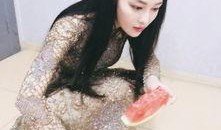 张馨予吃瓜群众吃饭图片,张馨予与吃瓜群众共享美食时光